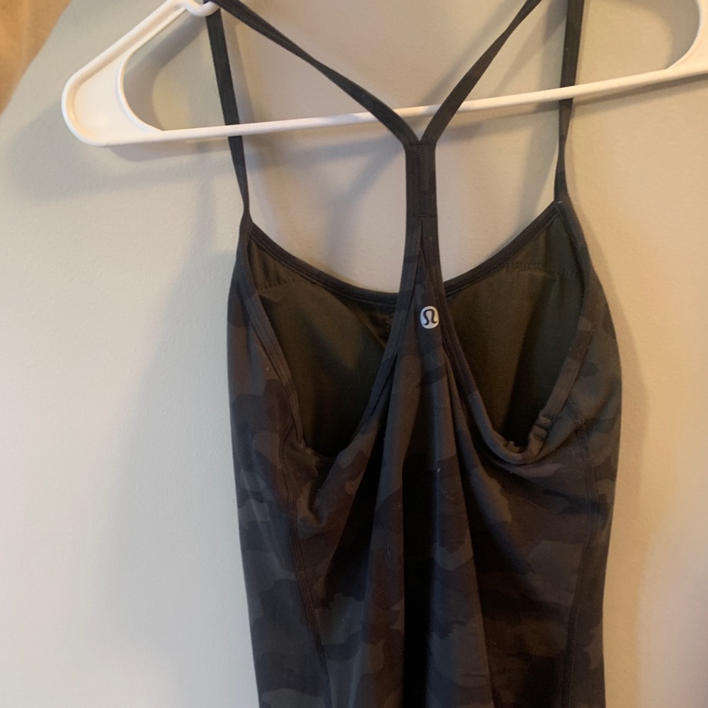 LULULEMON Y TANK
